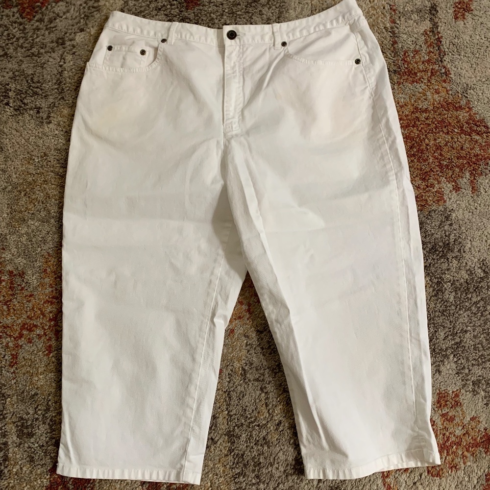 Talbot’s 16 Petite Capri or Cropped Jeans